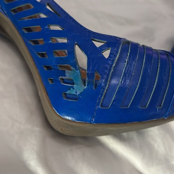 Bcbgeneration blue platform pumps - Picture 5 of 8